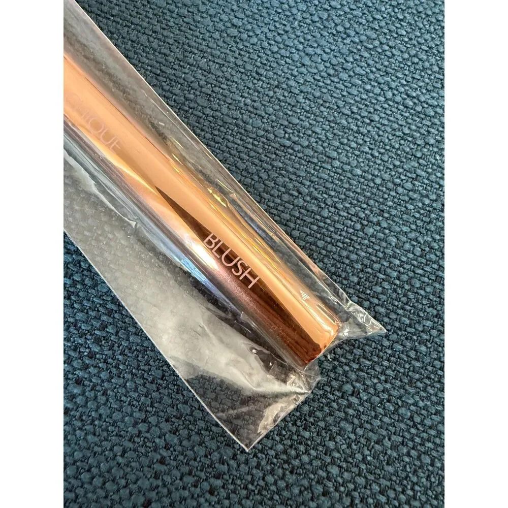 New Chique Rose Gold Blush Makeup Brush